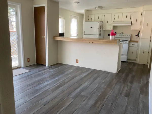 $219,000 | 401 Sharp Street, Saratoga, WY 82331