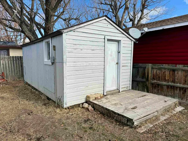 $219,000 | 401 Sharp Street, Saratoga, WY 82331