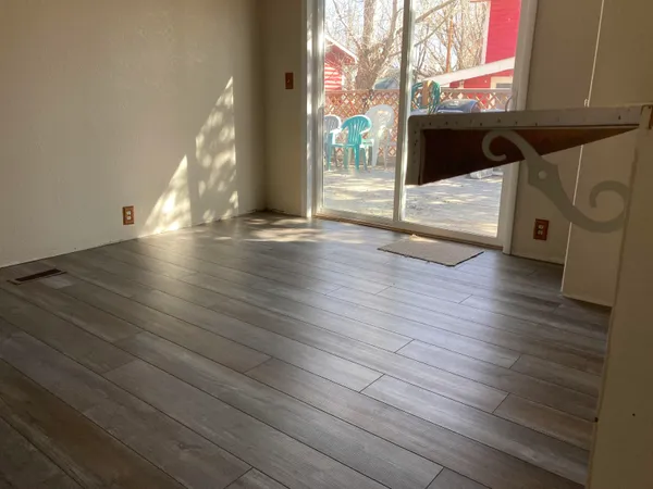 $219,000 | 401 Sharp Street, Saratoga, WY 82331