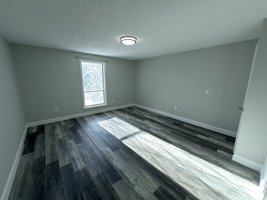 8 Shadowbrook Lane, Unit 41 Milford, MA 01757 - Photo 12 of 18