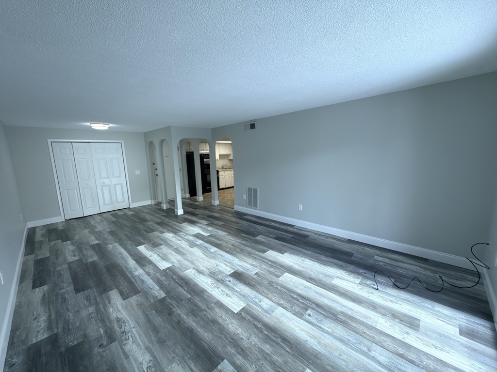 8 Shadowbrook Lane, Unit 41 Milford, MA 01757 - Photo 4 of 18