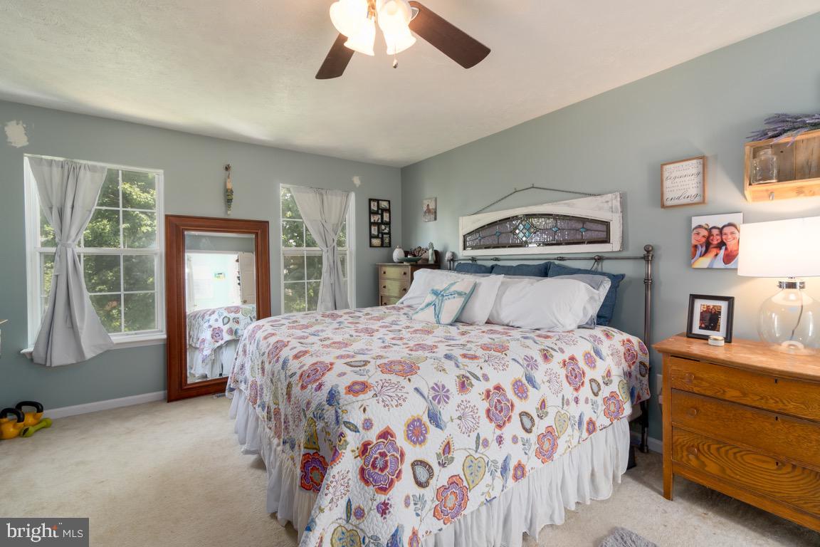6 Wells Road Stafford, VA 22556 - Photo 17 of 36 Master bedroom