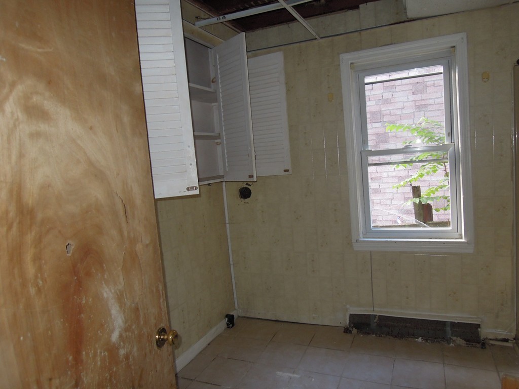 240 Springfield Street Chicopee, MA 01013 - Photo 11 of 30 Gallery Image 11