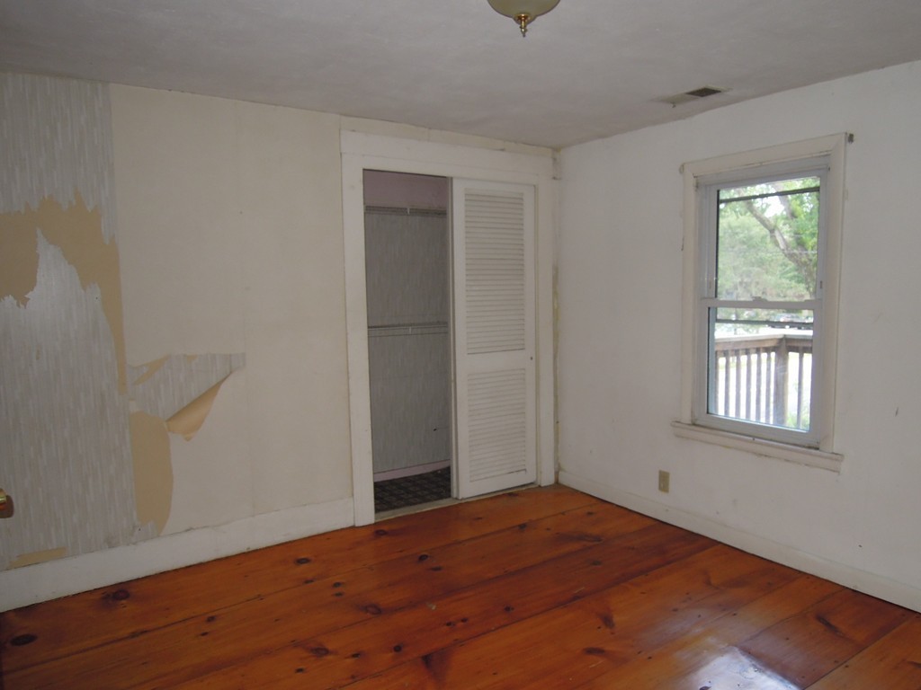 240 Springfield Street Chicopee, MA 01013 - Photo 22 of 30 Gallery Image 22