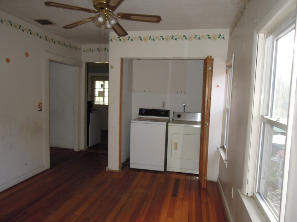 240 Springfield Street Chicopee, MA 01013 - Photo 23 of 30 Gallery Image 23