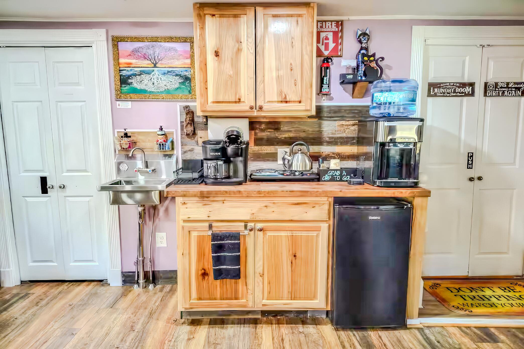 345 Scotrun Avenue Scotrun, PA 18355 - Photo 16 of 41 The Artist Studio Loft Kitchenette 02 20