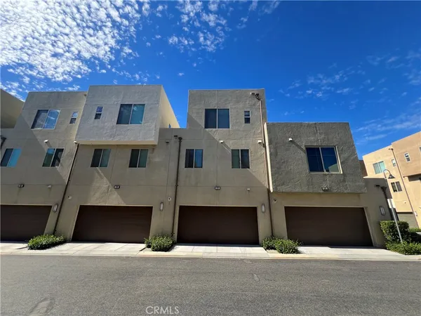 $4,480 | 177 Magnet, Irvine, CA 92618