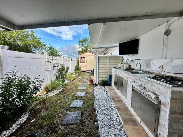 a close view of sink and tap