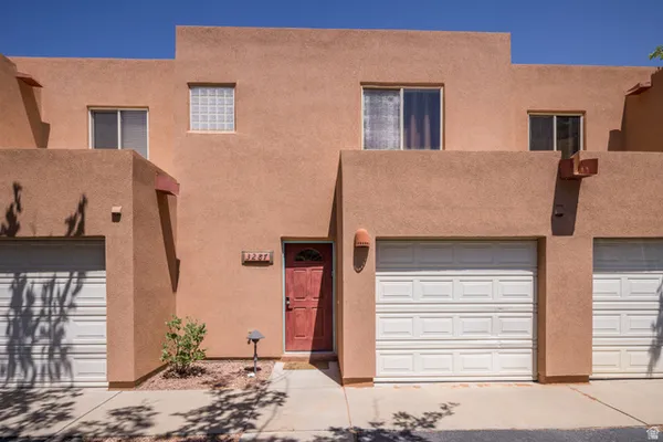$524,900 | 3287 Fairway Loop, Moab, UT 84532