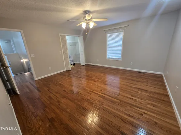 $425,000 | 210 Taylor Drive, Piney Flats, TN 37686