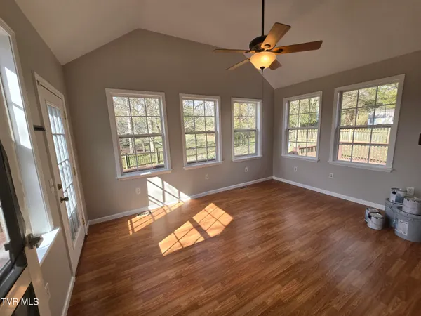 $425,000 | 210 Taylor Drive, Piney Flats, TN 37686