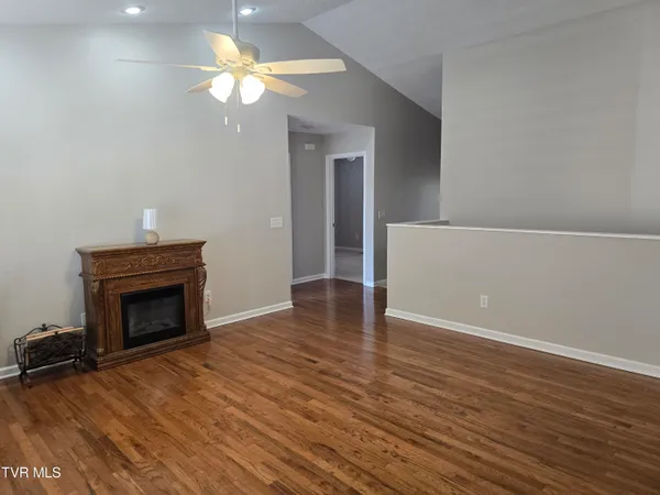 $425,000 | 210 Taylor Drive, Piney Flats, TN 37686