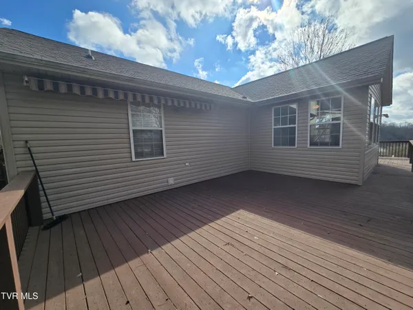 $425,000 | 210 Taylor Drive, Piney Flats, TN 37686