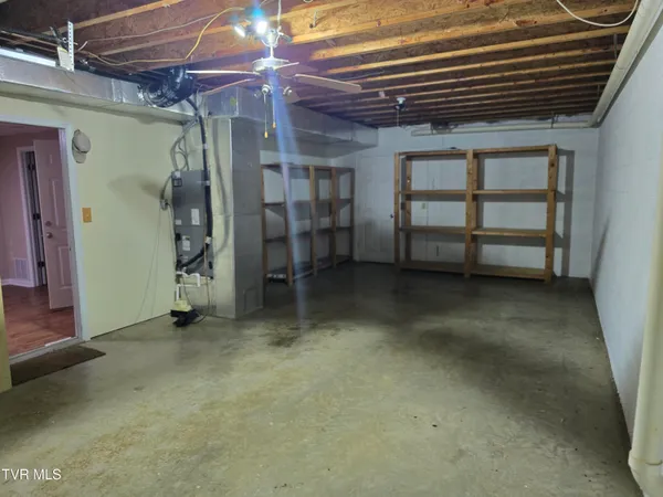 $425,000 | 210 Taylor Drive, Piney Flats, TN 37686