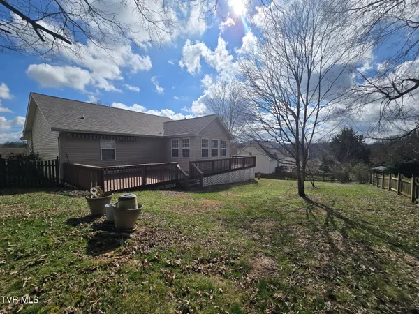 $425,000 | 210 Taylor Drive, Piney Flats, TN 37686