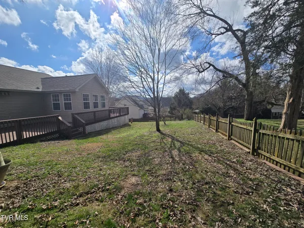 $425,000 | 210 Taylor Drive, Piney Flats, TN 37686