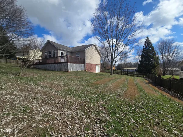 $425,000 | 210 Taylor Drive, Piney Flats, TN 37686