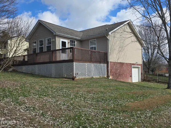 $425,000 | 210 Taylor Drive, Piney Flats, TN 37686