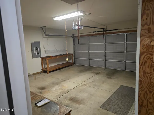 $425,000 | 210 Taylor Drive, Piney Flats, TN 37686