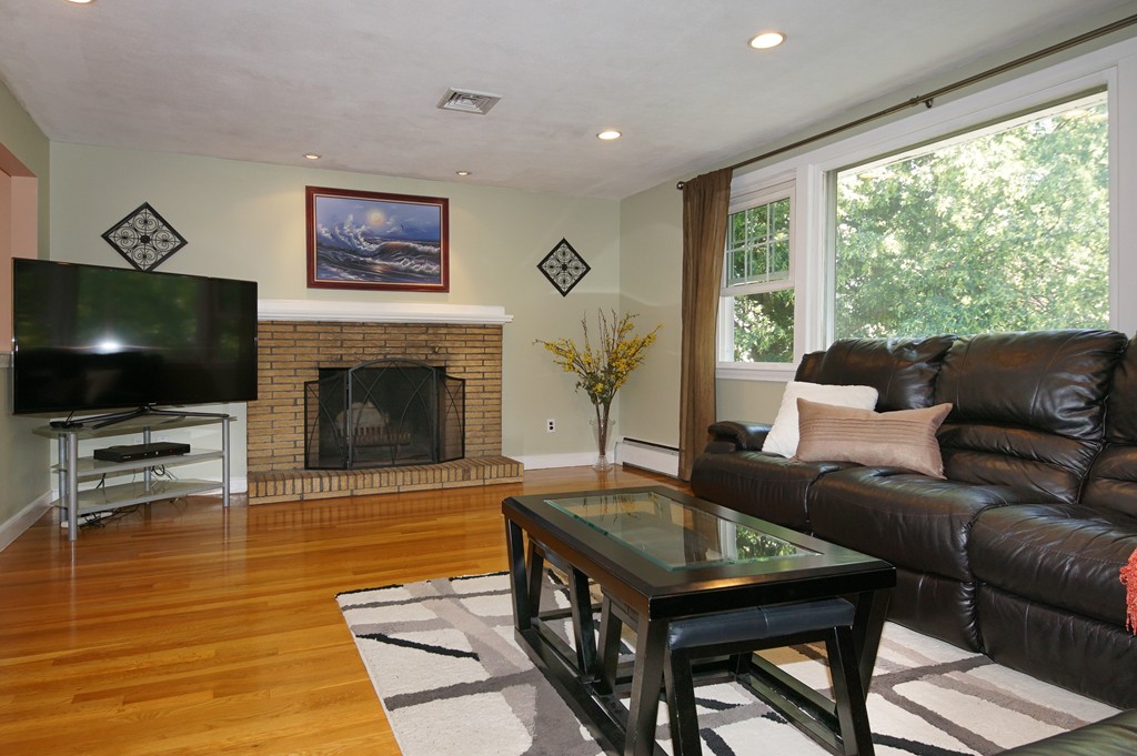 4 Spring Valley Road Burlington, MA 01803 - Photo 10 of 30 Gallery Image 10