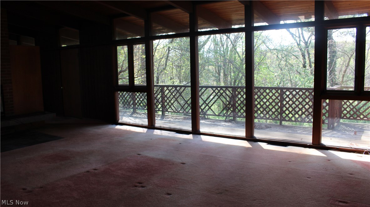 4034 Shaw Road Akron, OH 44333 - Photo 9 of 33