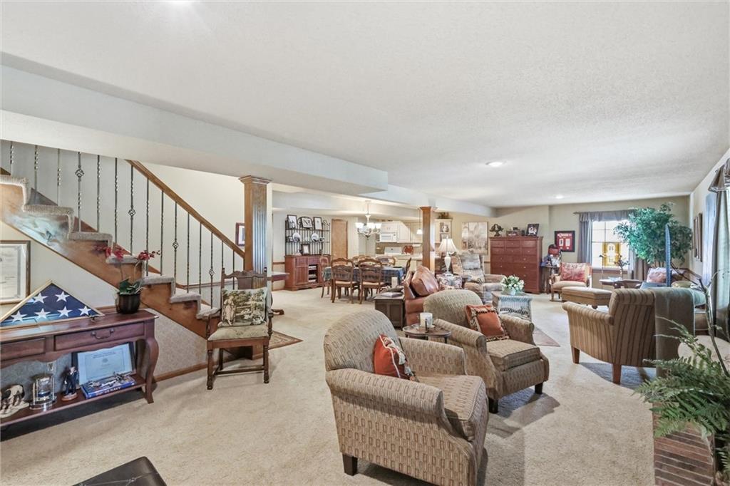 6626 Oak Ridge Drive Shawnee, KS 66217 - Photo 23 of 45