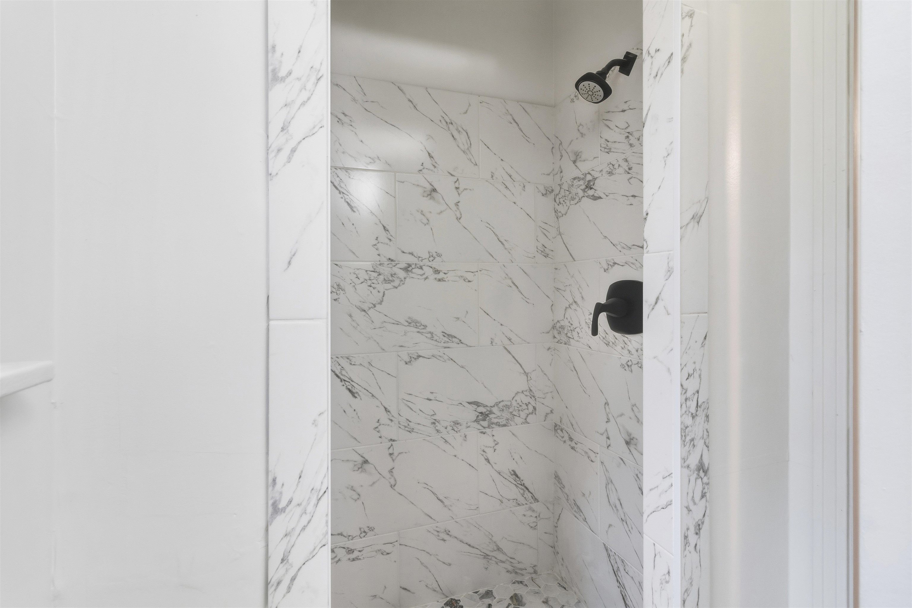 416 Rosser Road Memphis, TN 38120 - Photo 19 of 30 a bathroom with a shower