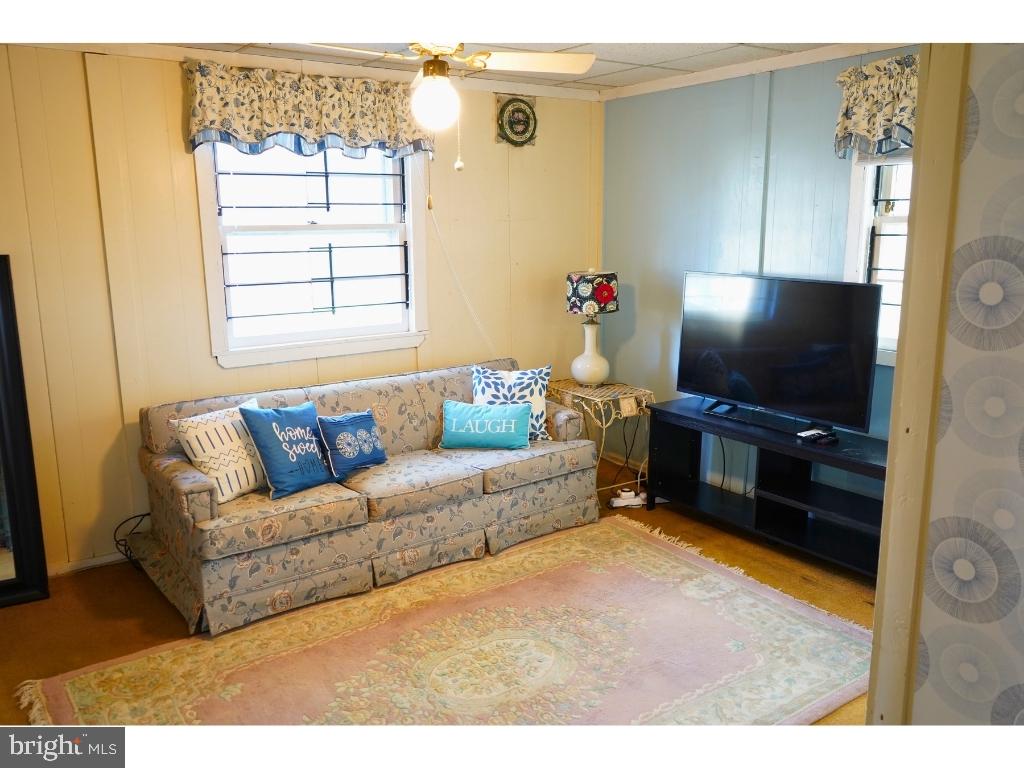 8301 Legation Road Hyattsville, MD 20784 - Photo 13 of 22 Family Rom