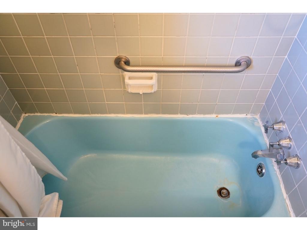 8301 Legation Road Hyattsville, MD 20784 - Photo 16 of 22 Bath