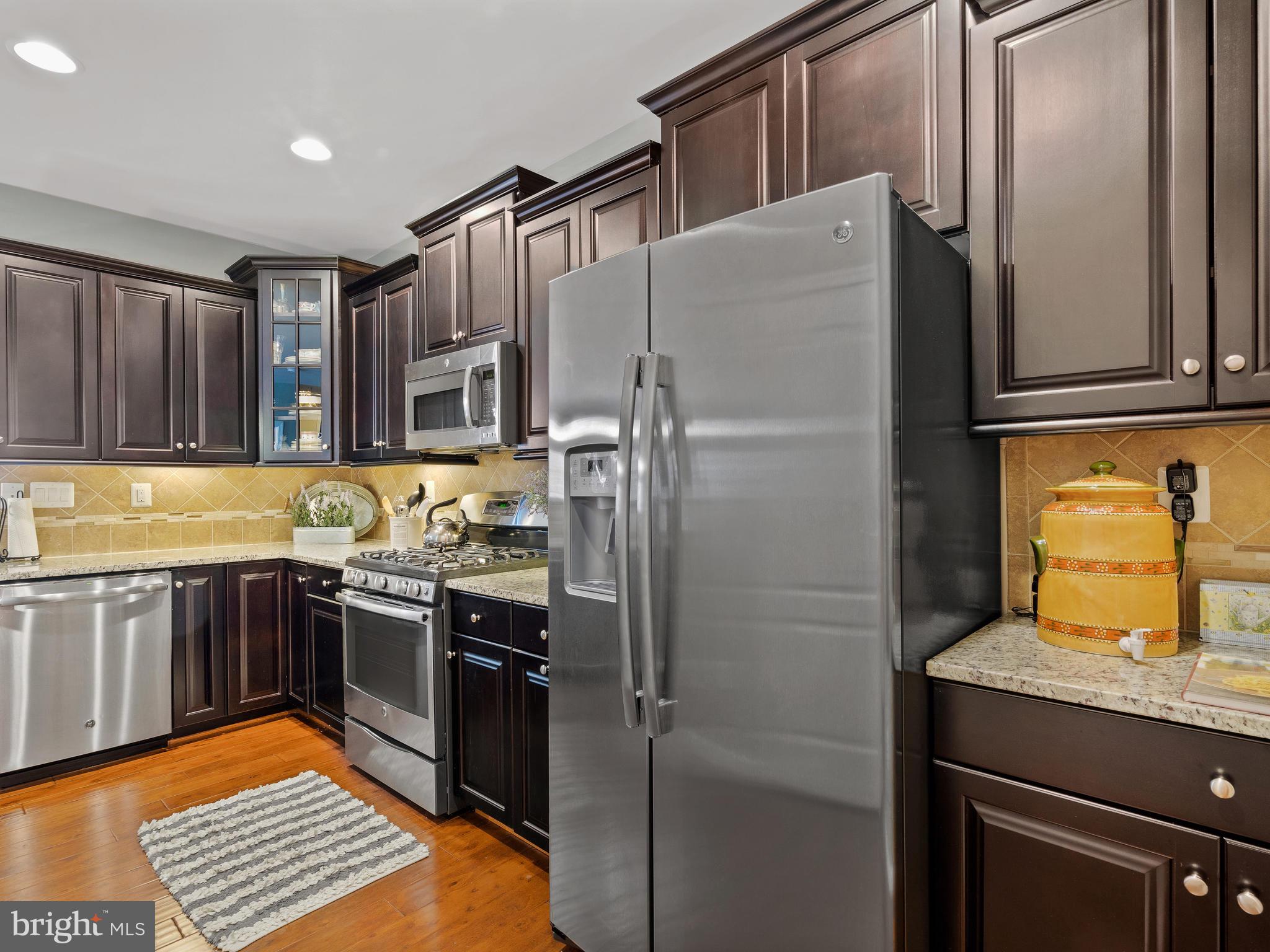 42595 Sunset Ridge Square Ashburn, VA 20148 - Photo 1 of 29 Gallery Image 1