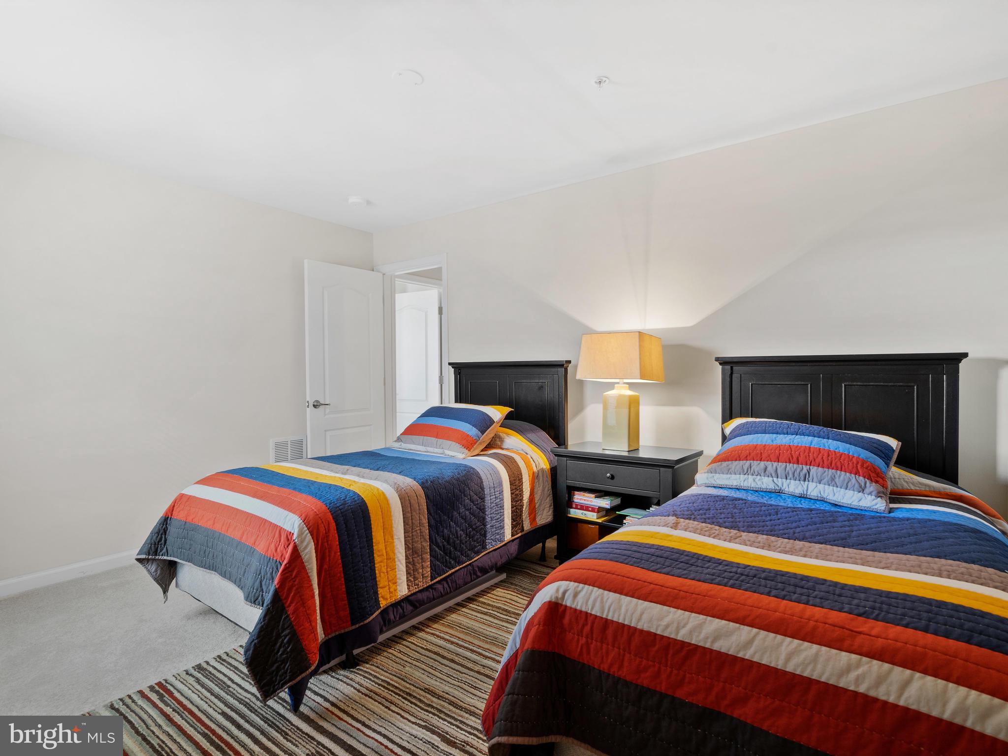 42595 Sunset Ridge Square Ashburn, VA 20148 - Photo 19 of 29 Gallery Image 19