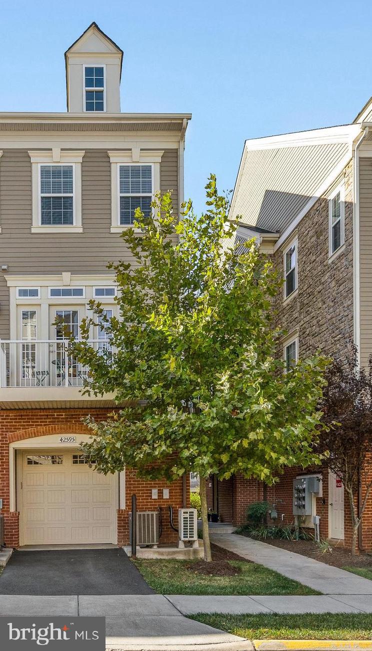 42595 Sunset Ridge Square Ashburn, VA 20148 - Photo 26 of 29 Gallery Image 26