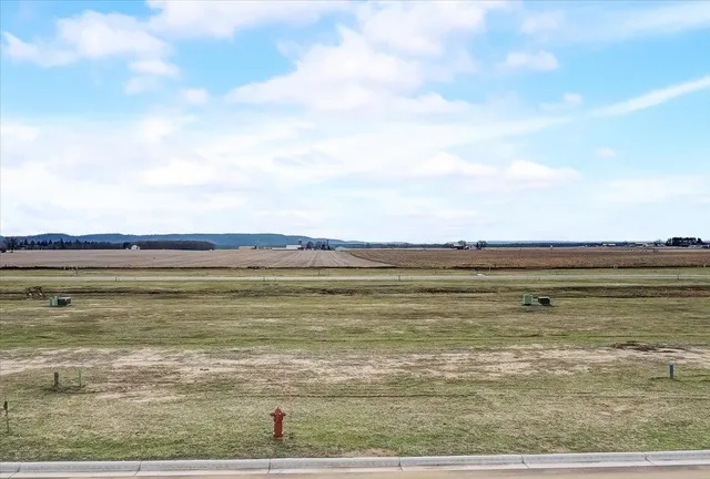 $91,900 | 2004 Mulberry Street, Sauk City, WI 53583