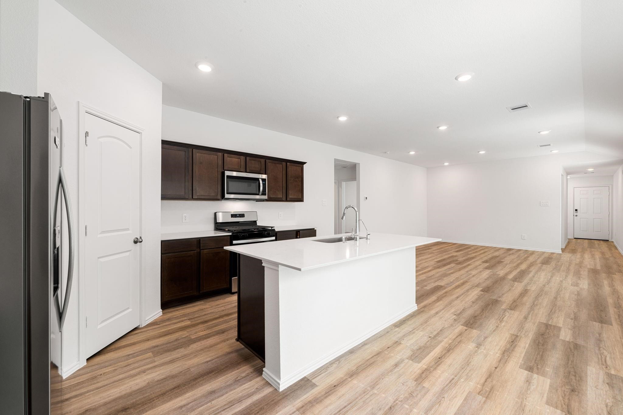 1014 Riesling Smt Lane Houston, TX 77090 - Photo 7 of 21