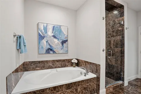 $599,000 | 644 East Bluff Street, Fort Worth, TX 76102