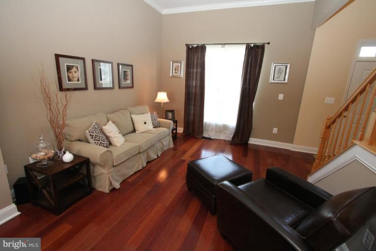 18702 Broken Oak Road Boyds, MD 20841 - Photo 12 of 23 Living Room #2