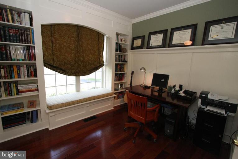 18702 Broken Oak Road Boyds, MD 20841 - Photo 16 of 23 Study