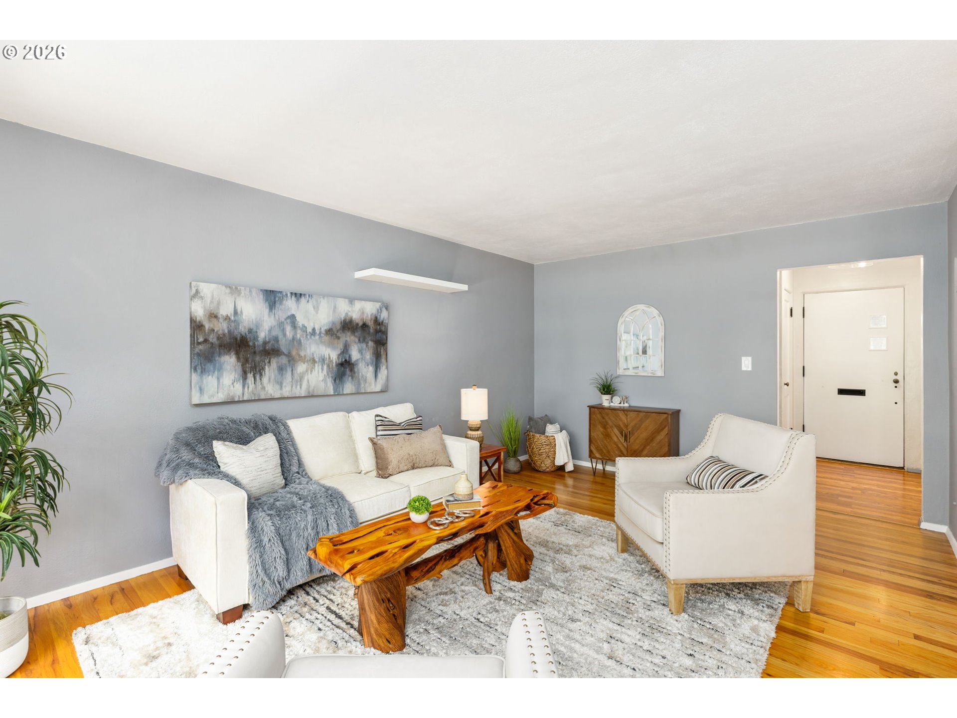 6811 Northeast Broadway Portland, OR 97213 - Photo 7 of 23 Living Room
