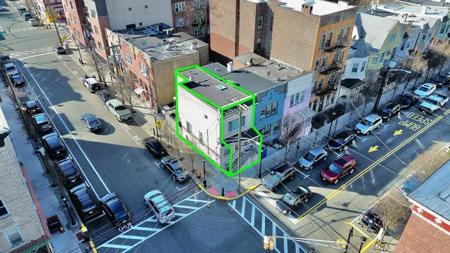 $600,000 | 301 49th Street, Union City, NJ 07087