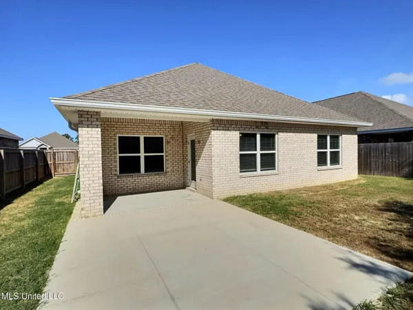 $279,000 | 7320 Shearwater Way, Ocean Springs, MS 39564