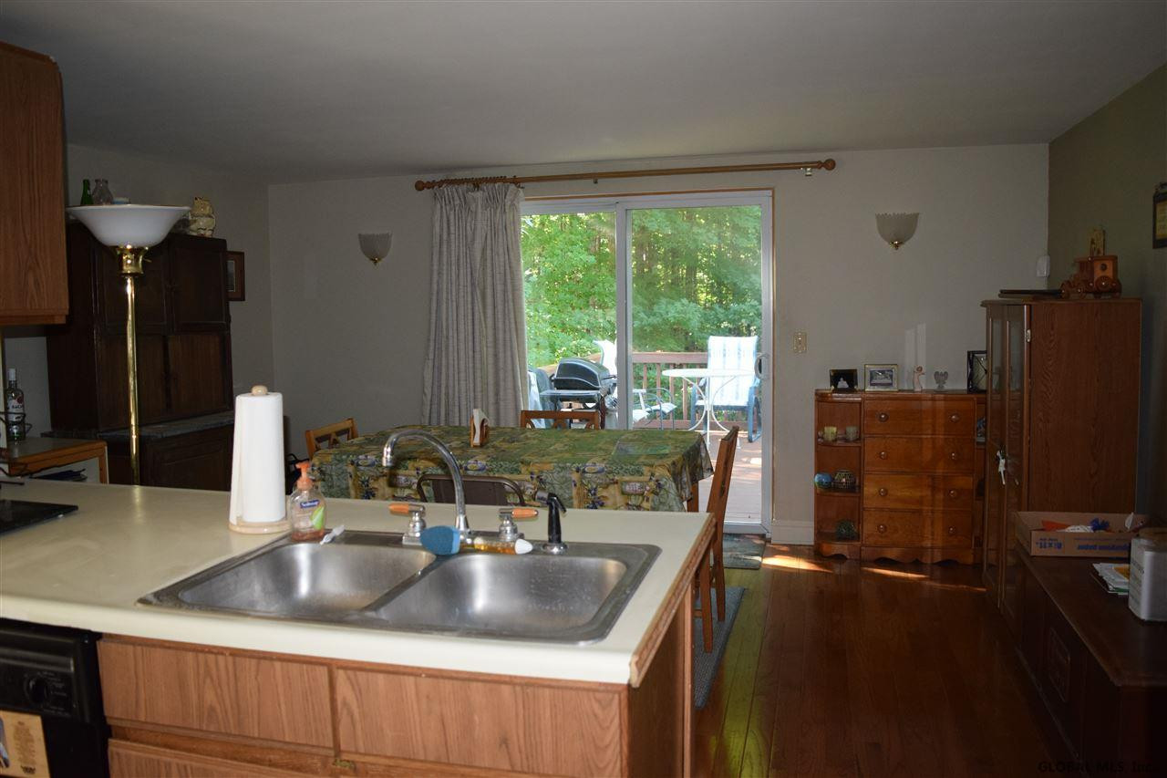 154 Thimbleberry Road Malta, NY 12020 - Photo 5 of 25 Photo 5