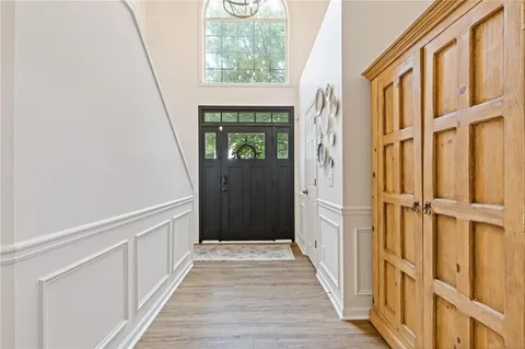 $440,000 | 2034 Crestview Way, Woodstock, GA 30188