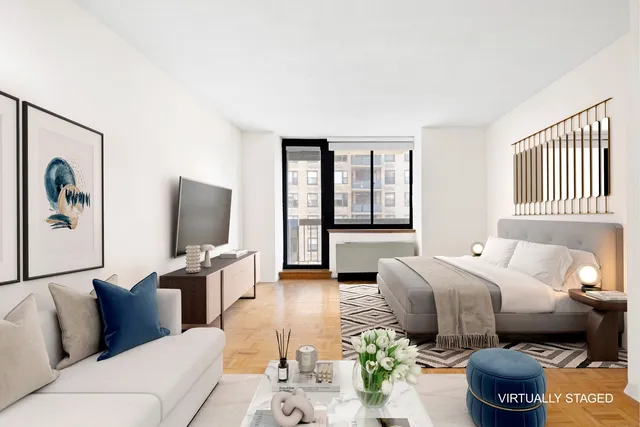 $628,000 | 250 East 40th Street, Unit 21C | Murray Hill