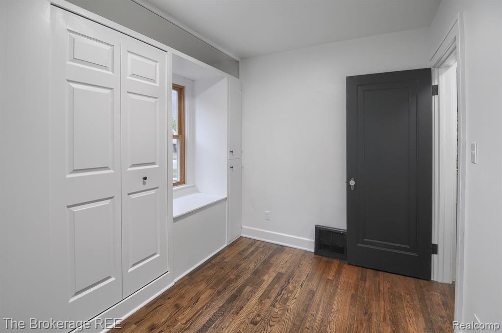 322 Leta Avenue Flint, MI 48507 - Photo 23 of 26