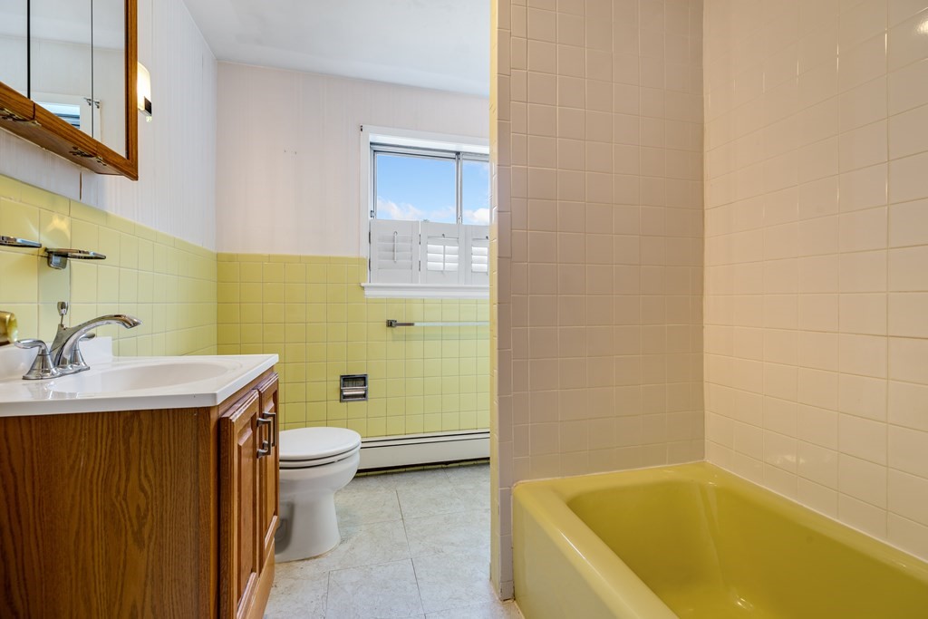 33 Gregory Road Framingham, MA 01701 - Photo 36 of 42