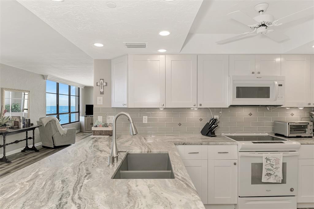631 Alhambra Road, Unit 1004 Venice, FL 34285 - Photo 16 of 71