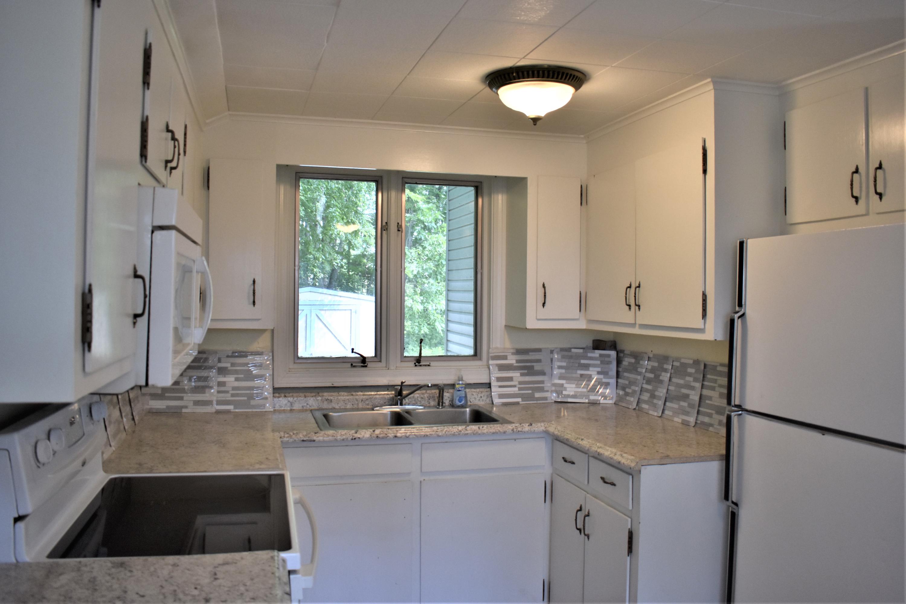 31 West Hardscrabble Road Auburn, ME 04210 - Photo 8 of 22 DSC_0646