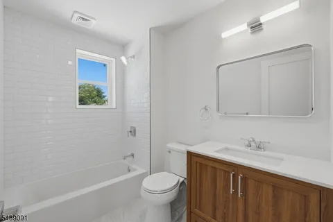 $4,650 | 116 Valley Street, Unit 2, South Orange, NJ 07079