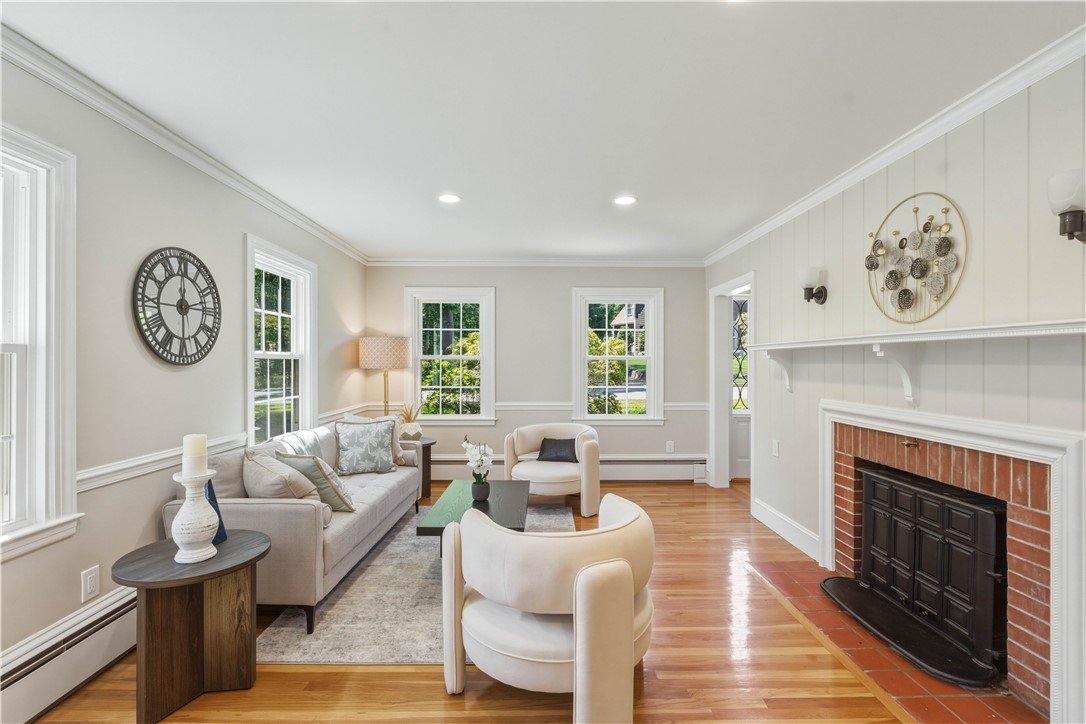 3 Sundale Road Cranston, RI 02921 - Photo 13 of 50