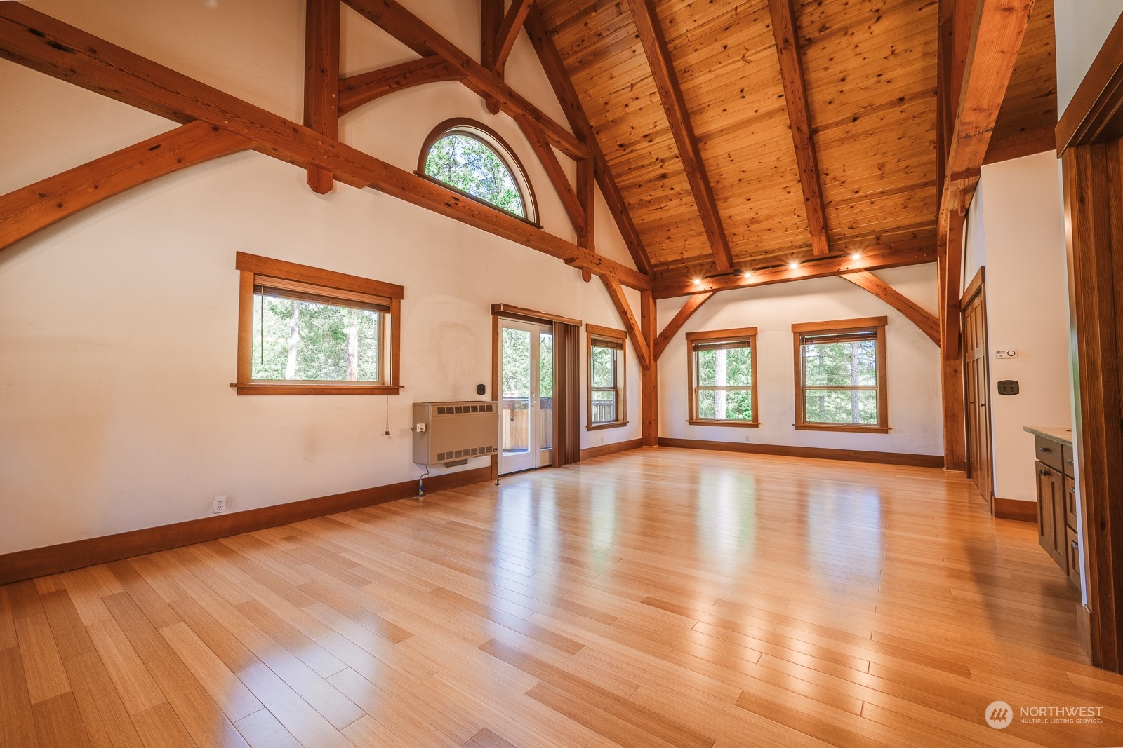 65 Fiddler's Road Winthrop, WA 98862 - Photo 11 of 25 a view of an entryway with wooden floor